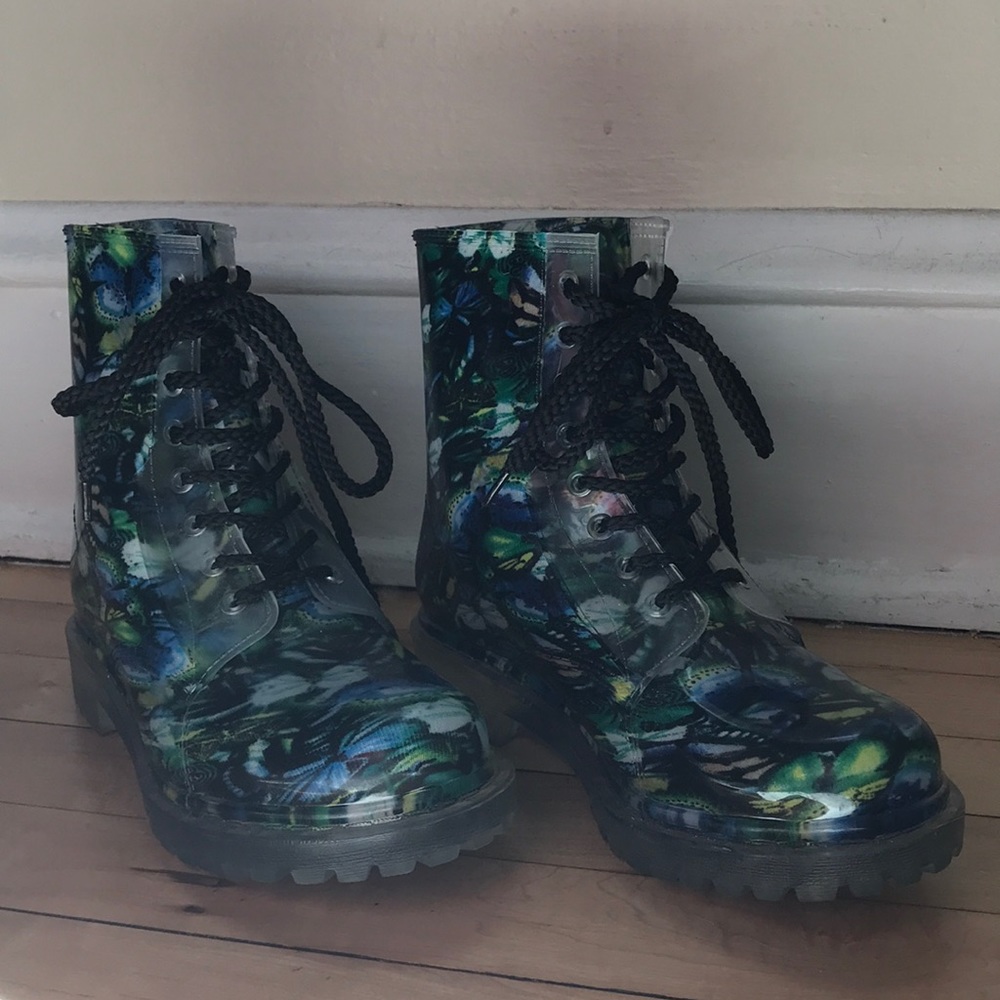 Dirty Laundry - Butterfly Plastic Combat Boots